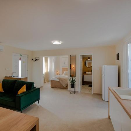 Studio Apartment Mare With Private Garden And Jacuzzi Vinkuran Eksteriør bilde