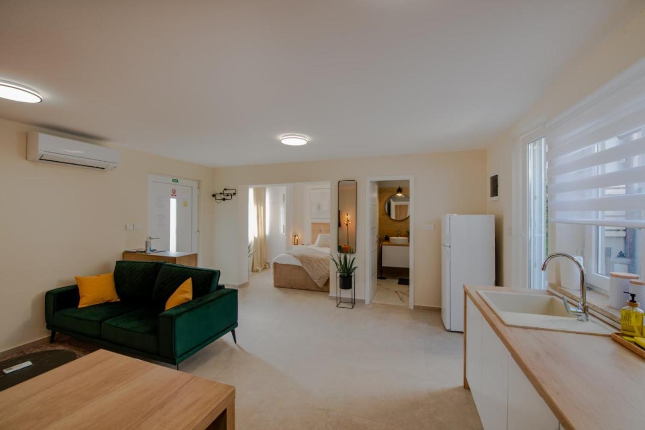 Studio Apartment Mare With Private Garden And Jacuzzi Vinkuran Eksteriør bilde
