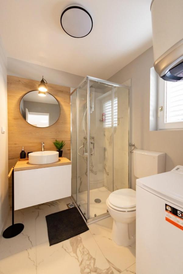 Studio Apartment Mare With Private Garden And Jacuzzi Vinkuran Eksteriør bilde
